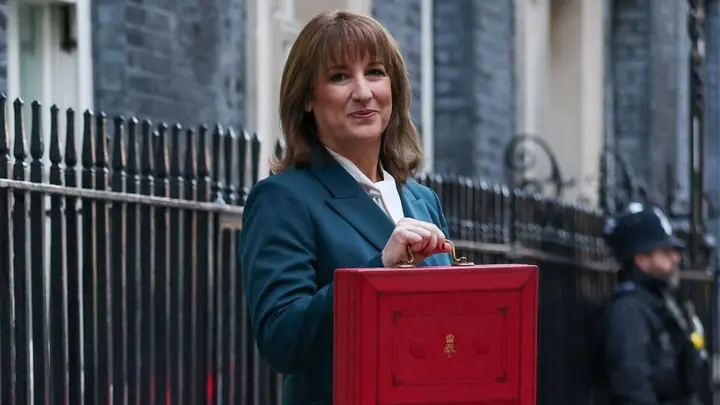 UK Budget Today: Bank Tax Rise Looms as Chancellor Weighs Cost-of-Living Relief