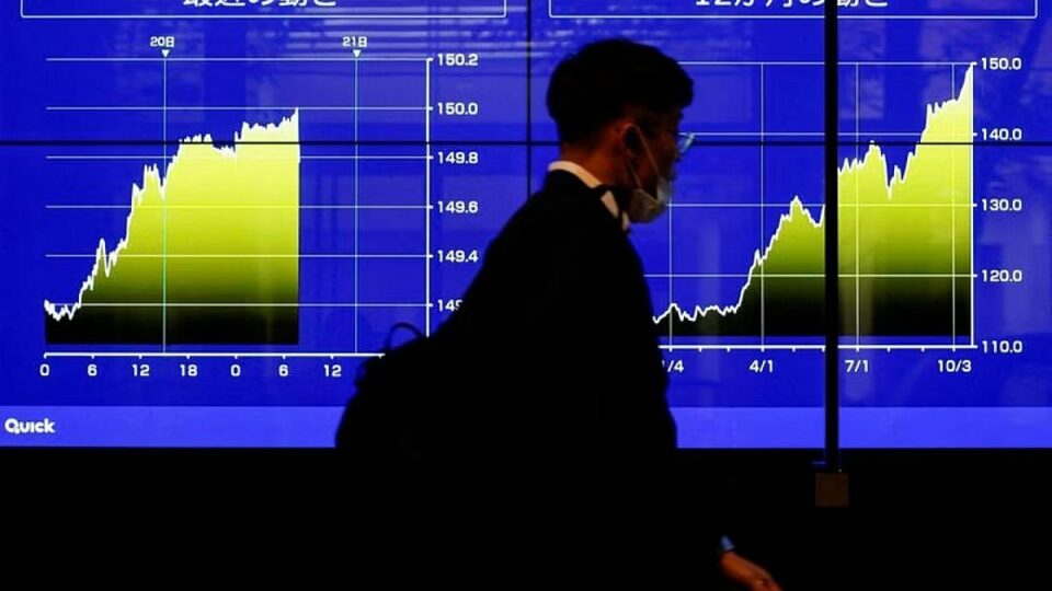 Global Stocks Slip as Big Tech Earnings and the Fed Loom Over a Jittery Market