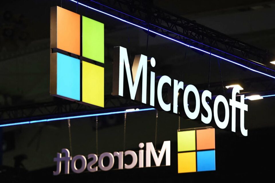Microsoft Rewarded, Alphabet Punished as Investors Weigh the Cash Cost of Cloud Growth