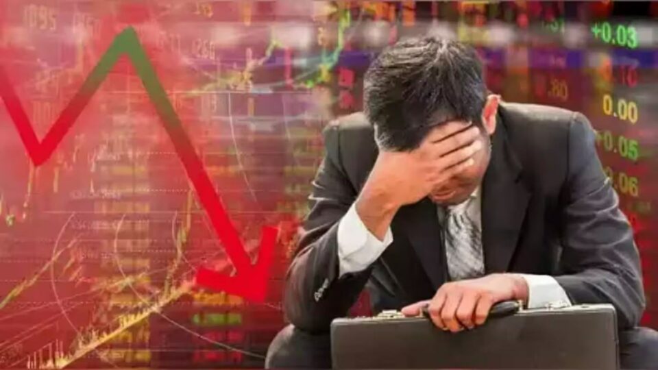 Nasdaq Posts Worst Week Since June as Chip Rout and AI Debt Fears Rattle Wall Street