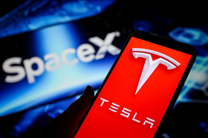 Wall Street Rallies Into Tesla and Meta Earnings as SpaceX Merger Talk Builds